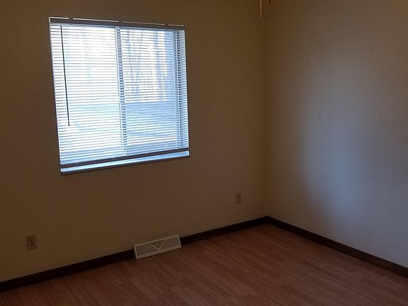 2nd image of 474 Brentwood Dr