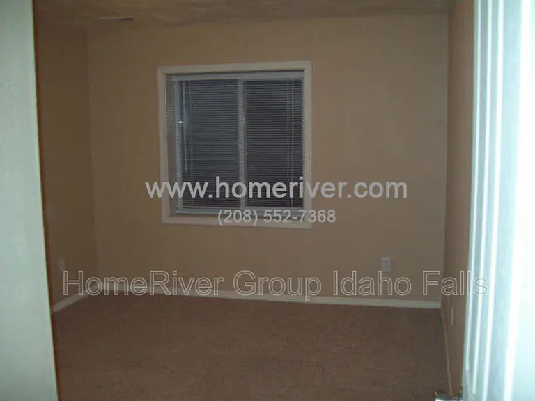 3851 John Adams Pkwy — Photo 9