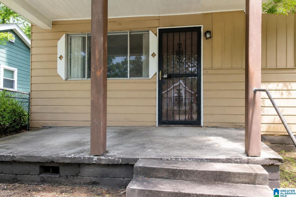 2425 Lawn Ave SW, Birmingham, AL - View 2