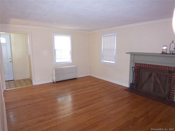 2nd image of 396 Hills St