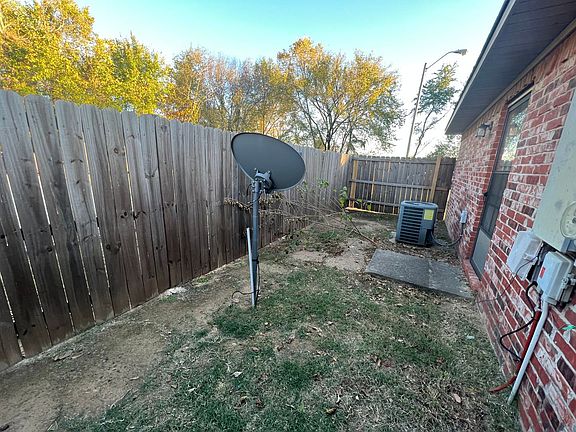 2nd image of 5000-5032 Allison Ln #5027