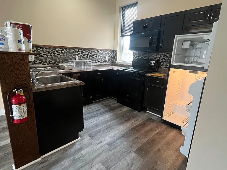334 S Broad St #3 — Photo 3