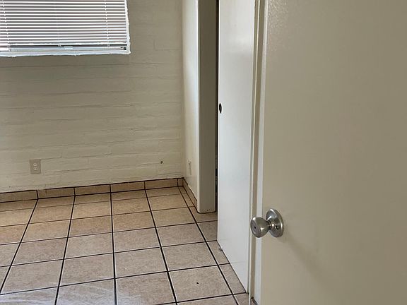4th image of 4910 S 13th Ave