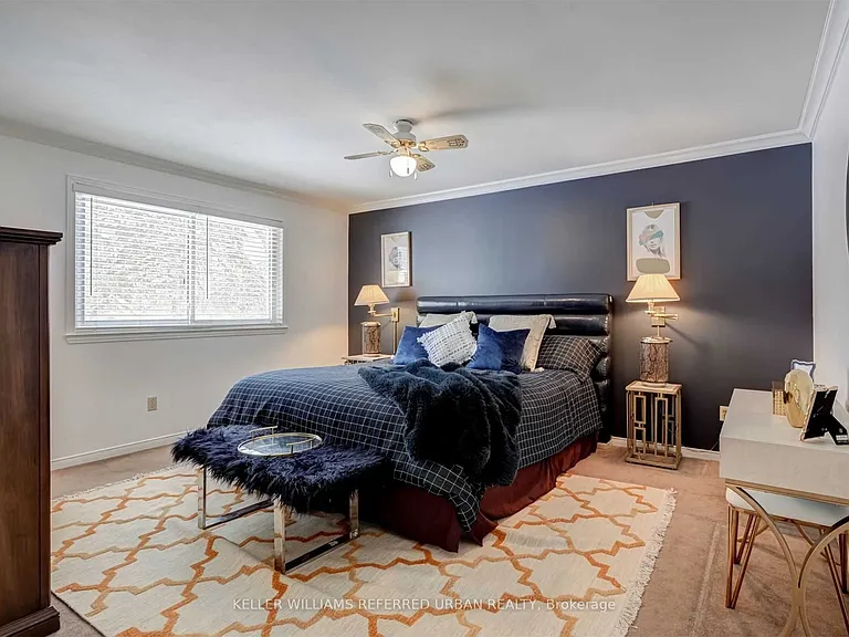 135 Jennifer Cres — Photo 17