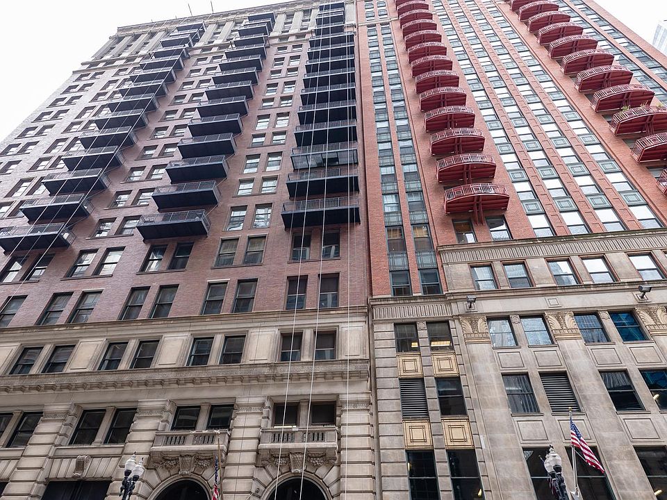 1st image of 212 W Washington St APT 701