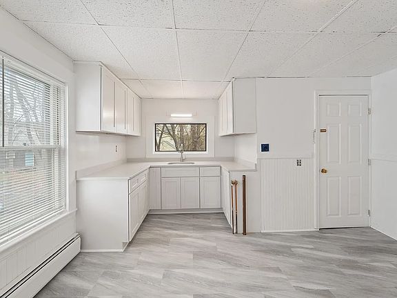 2nd image of 31 Whitehall Rd #3
