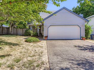 15867 NW Lyndel Ln, Beaverton, OR