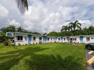 709 NE 2nd Ct #1-9, Hallandale, FL 33009