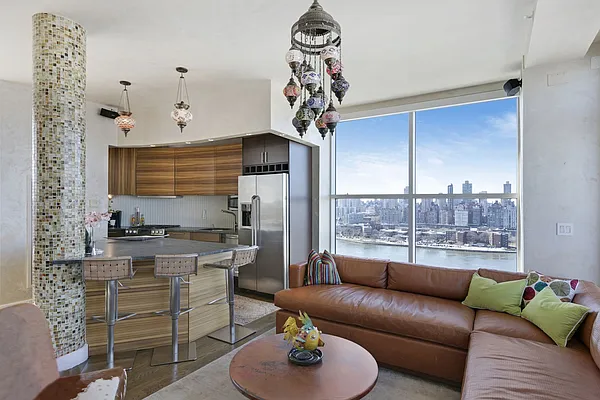Sold by Compass | media 7