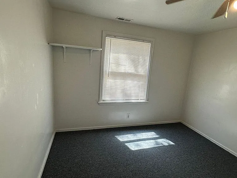 107 N 200 E — Photo 7