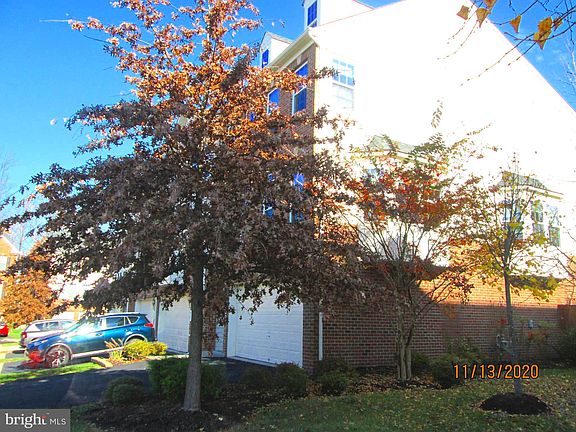 3rd image of 4469 Bedford Cove Ln