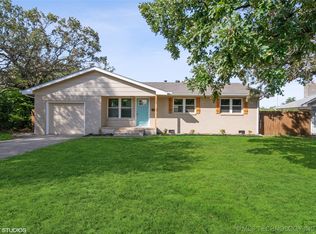 717 E Erie Ave, Yale, OK 74085