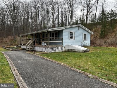 1066 Sand Mine Rd, Berkeley Springs, WV, 25411
