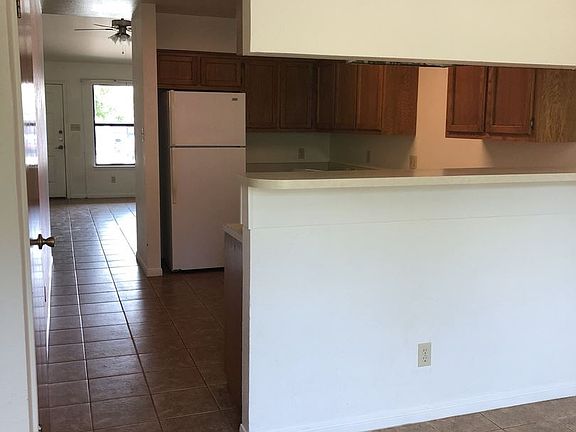 4th image of 1312-B Baylor Ave