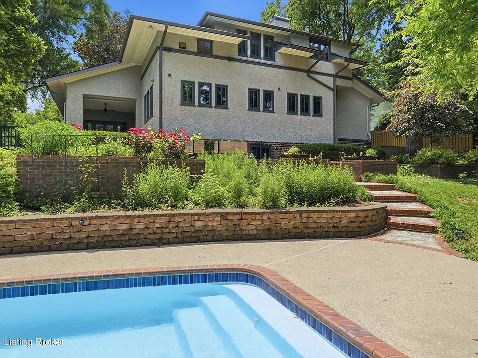 1st image of 2119 Kenilworth Pl