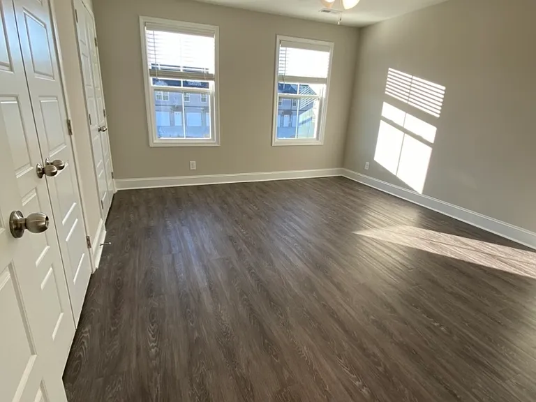 1039 Glenkirk Dr #D — Photo 6
