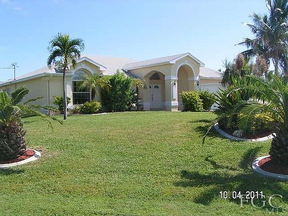 3rd image of 2719 SW 39th Ter