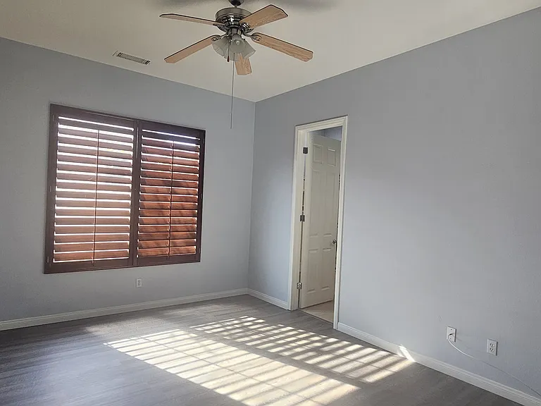 10 Champagne Cir — Photo 16
