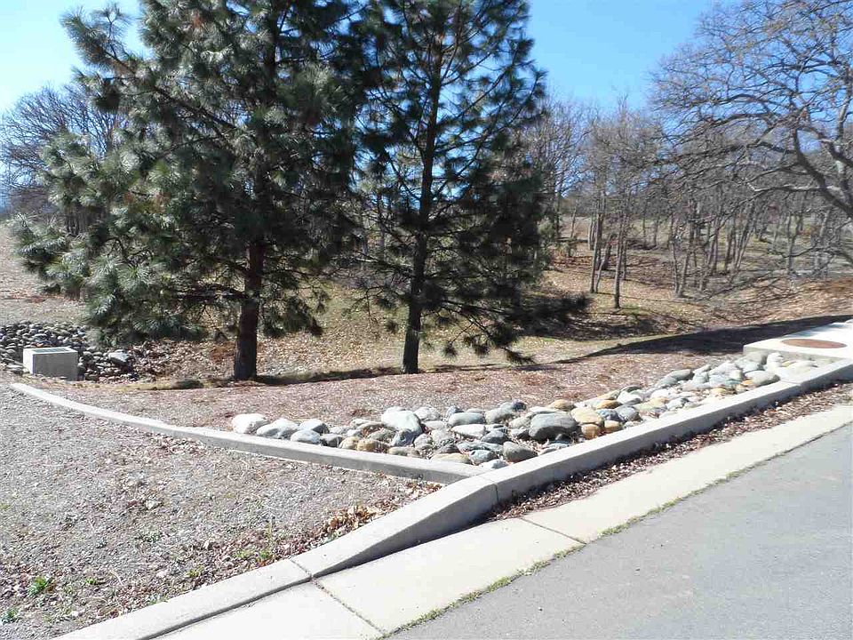 1st image of 809 Maryhill Cir