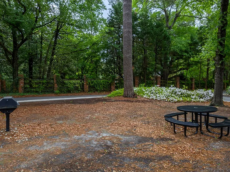 Landmark Woods Apartment Homes — Photo 18