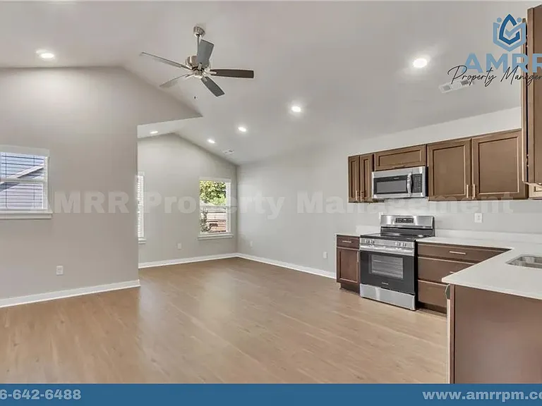 166 Copper Oaks Dr — Photo 3