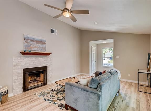 2nd image of 9622 Holly Springs Dr