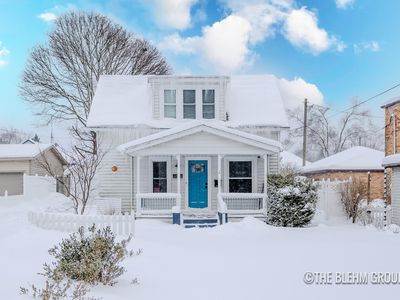 908 Superior St, South Haven, MI, 49090