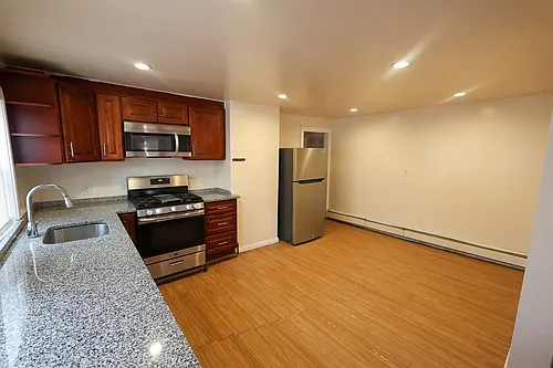 61 Boylston St #2 Photo 1