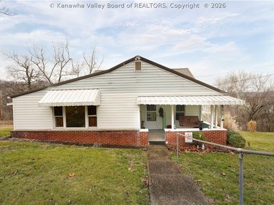 140 Roberts Rd, Dunbar, WV, 25064