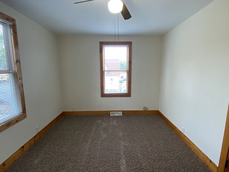 1123 N 21st Street — Photo 43