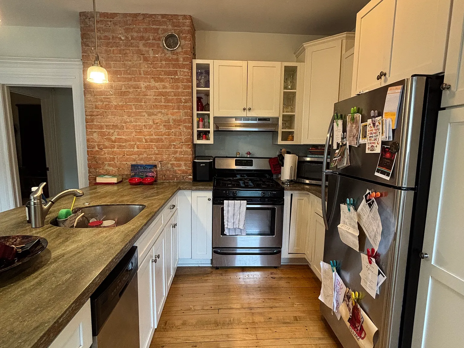 21 Buena Pl — Photo 4