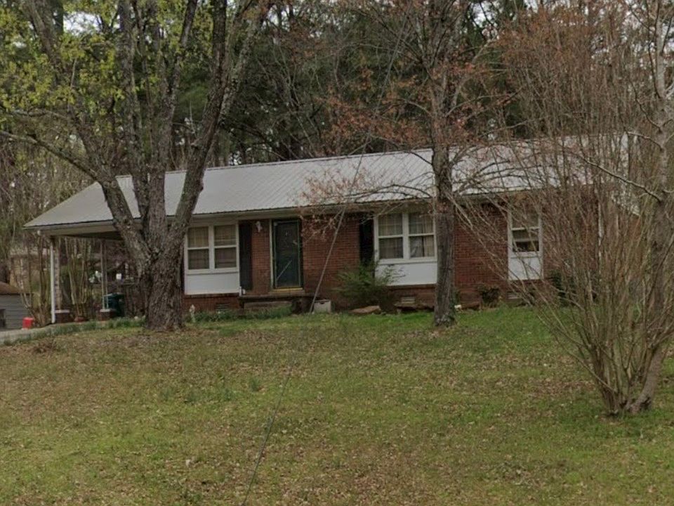 2nd image of 79 Tower Rd