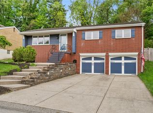 420 Macbeth Dr, Pittsburgh, PA 15235