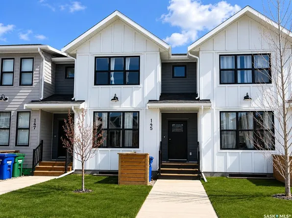 145 Rosewood BOULEVARD E, Saskatoon, SK S7V 0P4