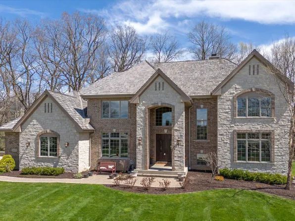 16835 Drake COURT, Brookfield, WI 53005