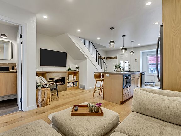 4th image of 1482 Park Ave #4