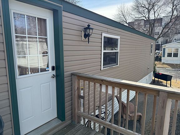 3rd image of 1343 95th Ave NE