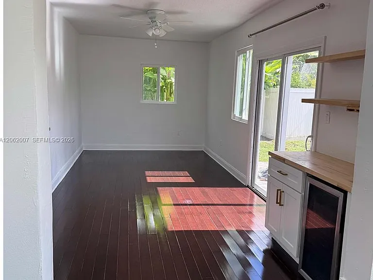 5320 SW 89th Ave — Photo 6