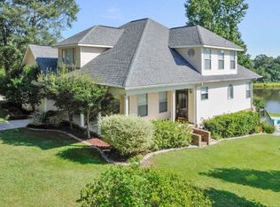 29 Stone Bridge Rd, Carriere, MS 39426