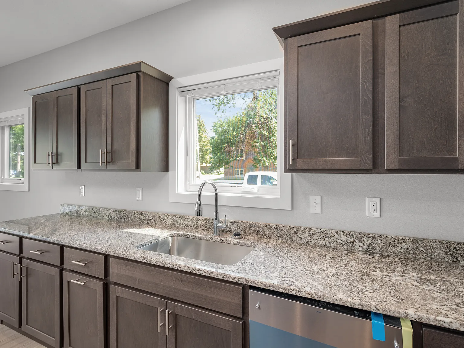 4 bed, 3.5 bath, 3963 sqft, $2,600 — Photo 4