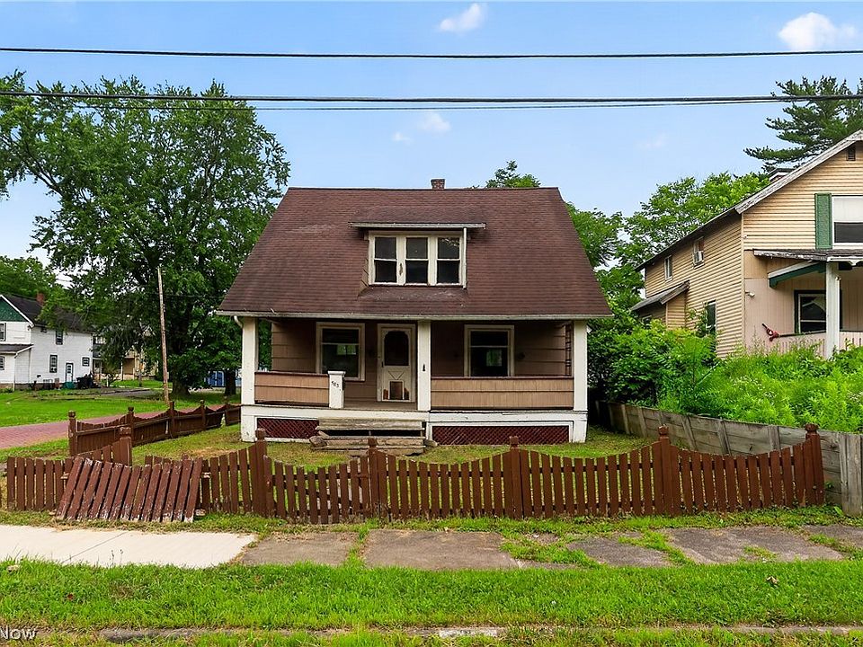 1st image of 583 Hillsdale Dr NW