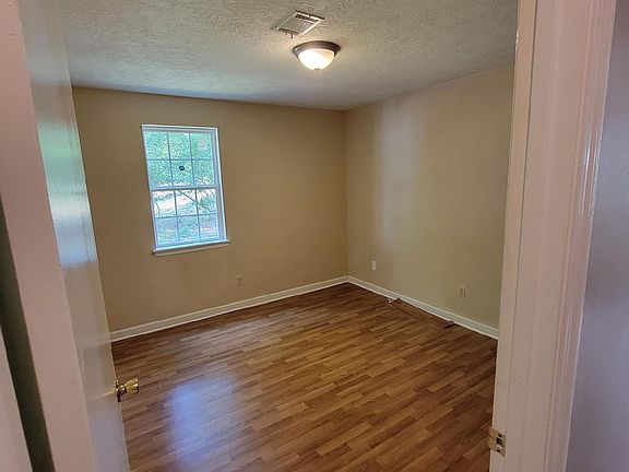 4th image of 2005 Pear Blossom Ct #A