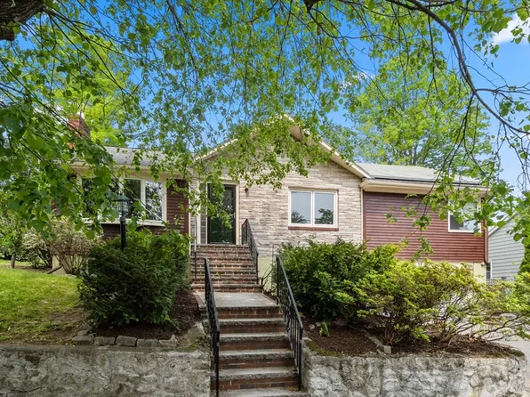38 Slocum Rd, Jamaica Plain, MA 02130