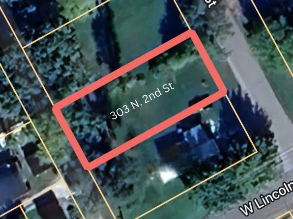 303 N 2nd St, Elsberry, MO 63343