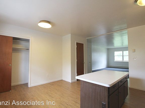 4th image of 5 Simmons St APT 4