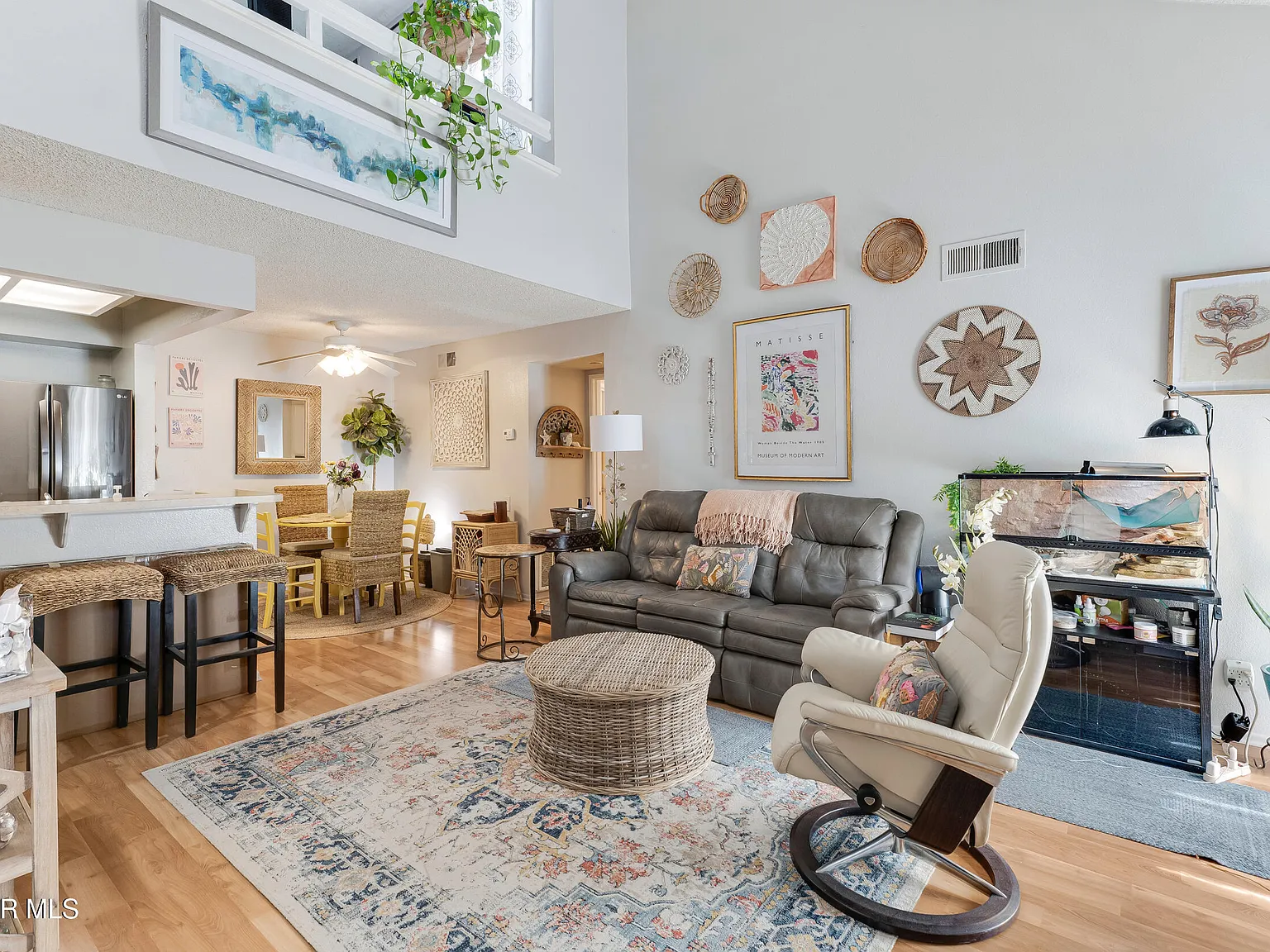 1 bed, 1.0 bath, 881 sqft, $2,300 — Photo 4