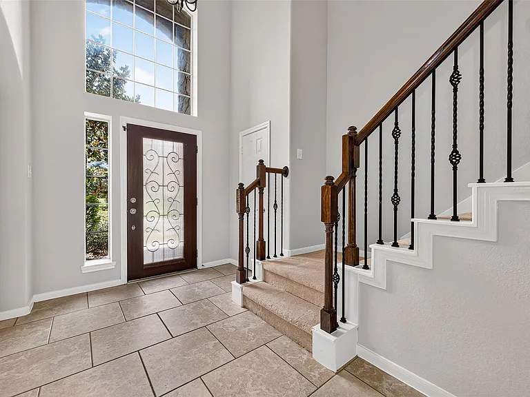 50 Vershire Cir — Photo 5
