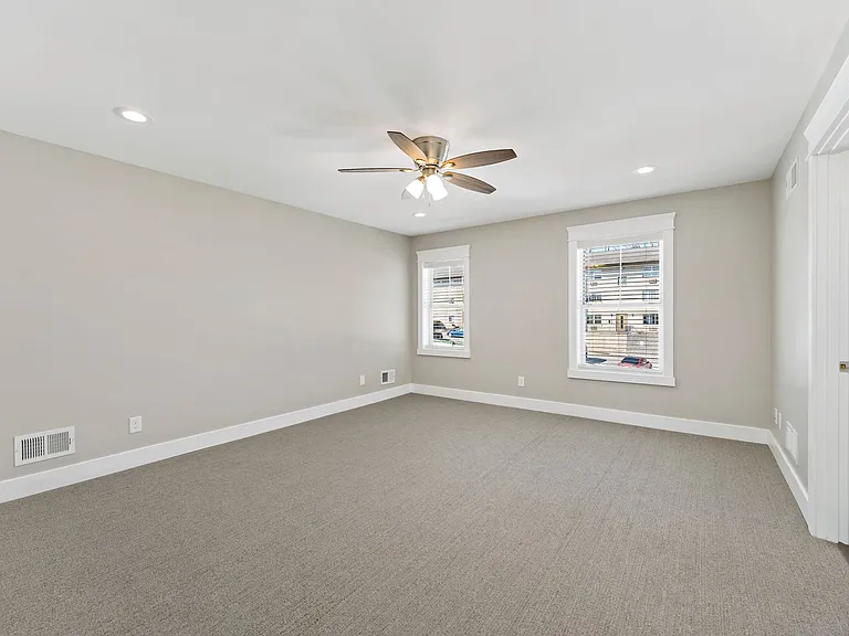 1841 Chessland St — Photo 18