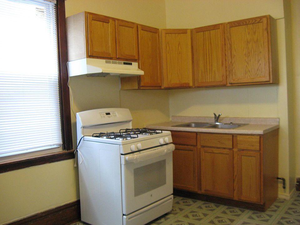 1st image of 3047 N Monticello Ave