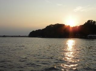 11 Starboard Dr, Bracey, VA 23919